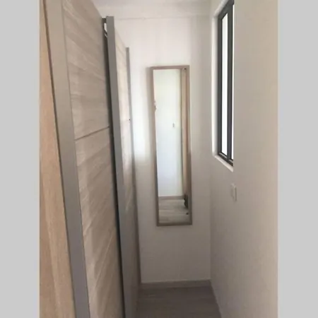 L'esplanade Apartment *